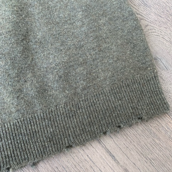 NWOT Current Elliot cashmere blend distressed sweater - Picture 6 of 9